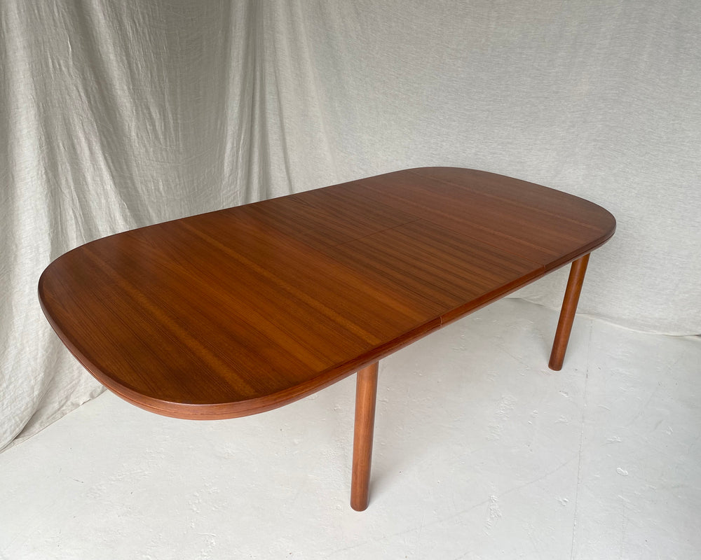
                  
                    Chiswell Mid-century extendable dining setting
                  
                